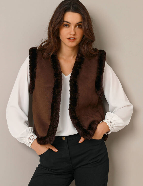 Veste fourrée sans manches, en suédine (chocolat) Veste fourrée sans manches, en suédine (chocolat)